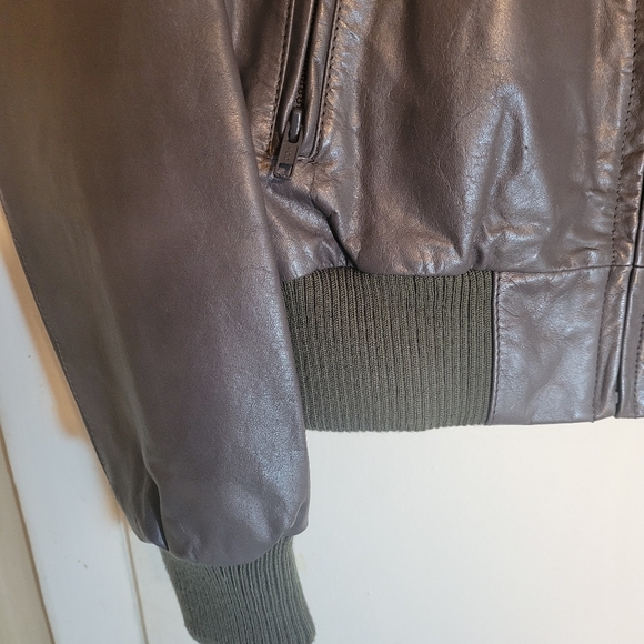 Vintage Wilson Leather Jacket - Picture 2 of 9